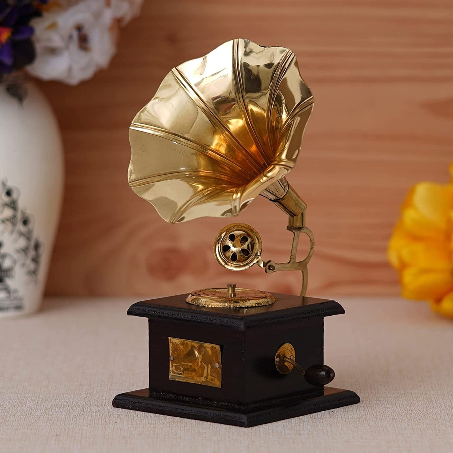 Decorative Vintage Brass Musical Brass Gramophone